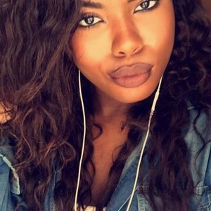 Meet your Posher, Teressa