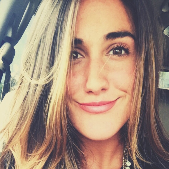 Meet your Posher, Victoria - Picture 1 of 1