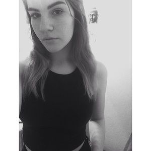 Meet your Posher, Mia