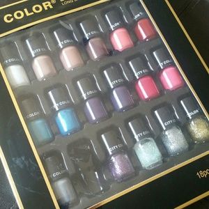 Lux mini nail polishes