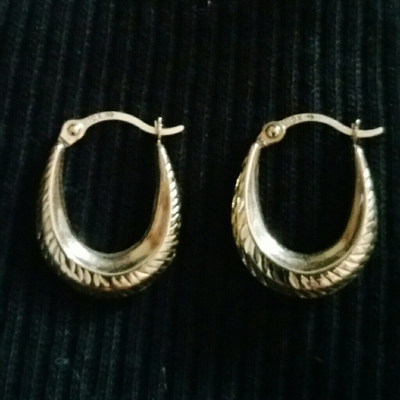 Sale! Stamped 10k yellow gold hoop earrings