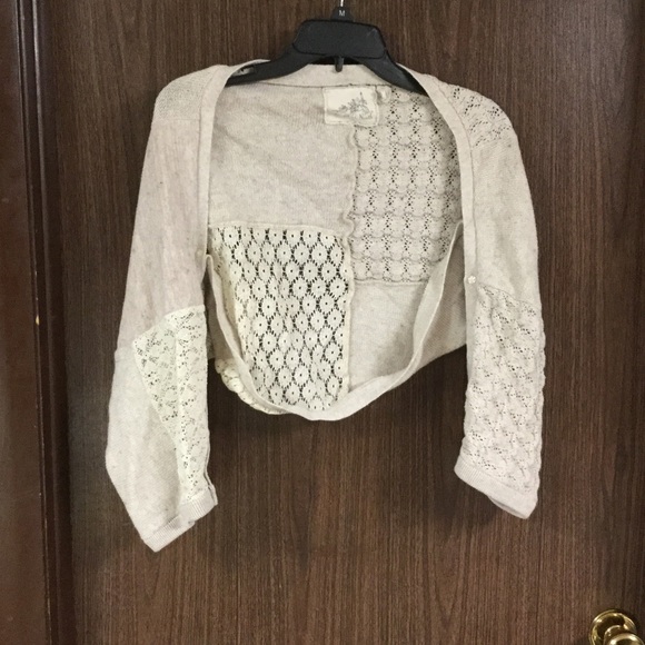 Cropped knit sweater