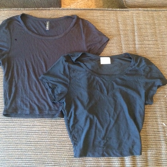 Crop top bundle - Picture 1 of 3