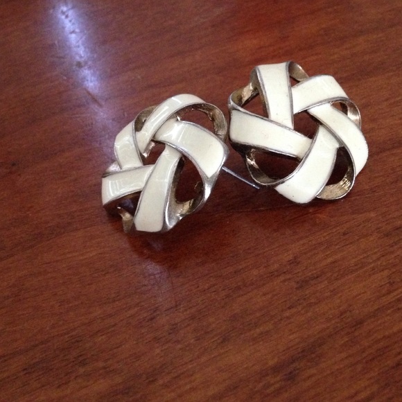 Earrings - Picture 2 of 2