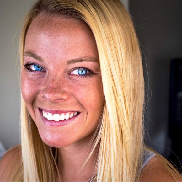 Meet your Posher, Lauren