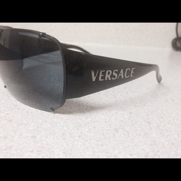 Woman's Versace Sunglasss - Picture 1 of 4