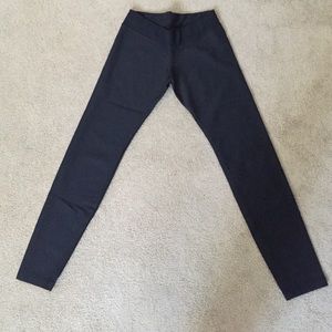Black legging low rise