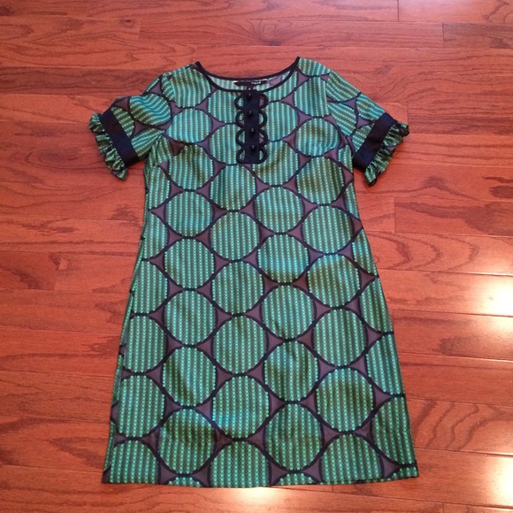 Green & Black Printed Shift Dress