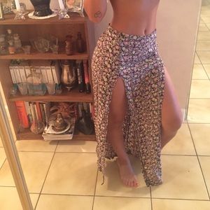 Brandy Melville slit skirt