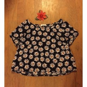 Daisy Crop top with Cutout back