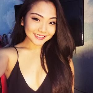 Meet your Posher, Kayla