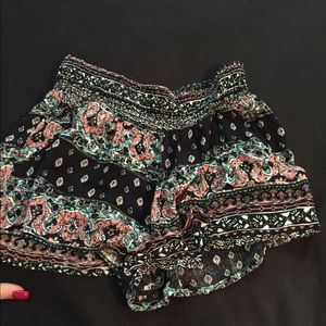 Rue 21 flowy pocket shorts