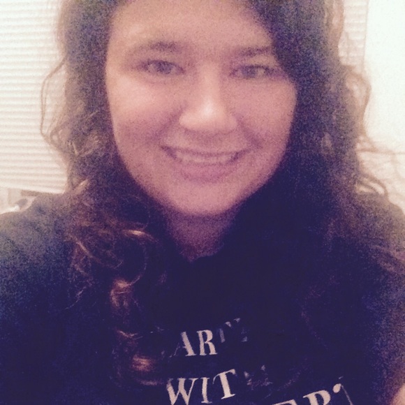 Meet your Posher, Miranda - Picture 2 of 3