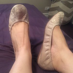 Vera Wang faux snake skin ballet flat