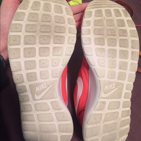 Nike roshe run hot pink - Picture 2 of 4