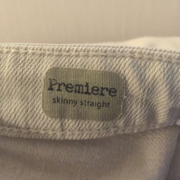 Jeans - Picture 3 of 4