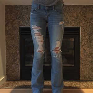 New American eagle distressed jeans