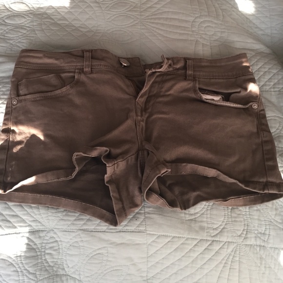Short shorts, brown