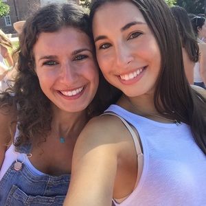 Meet your Posher, Dani