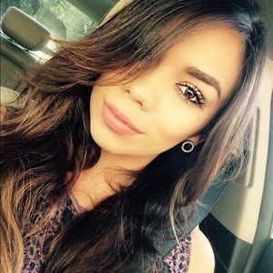 Meet your Posher, Jenny