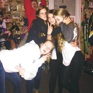 Meet your Posher, Abbey