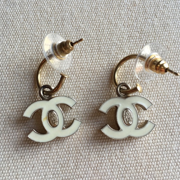 Chanel CC Drop Earrings, Gold Tone - Picture 2 of 3