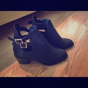 UO Ecote Black Buckled Boots