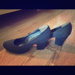 UO Deena & Ozzy Heels