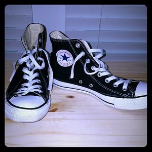 Black converse