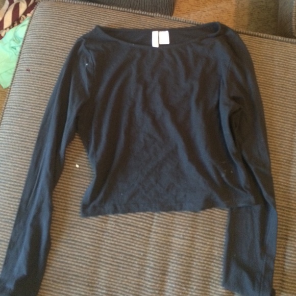 Black tee