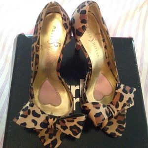 Paris Hilton Cheetah Print Bow Heels
