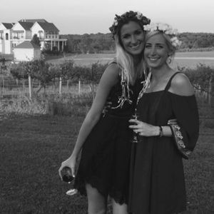 Meet your Posher, Whitney