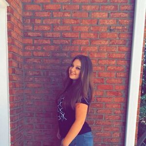 Meet your Posher, Christy