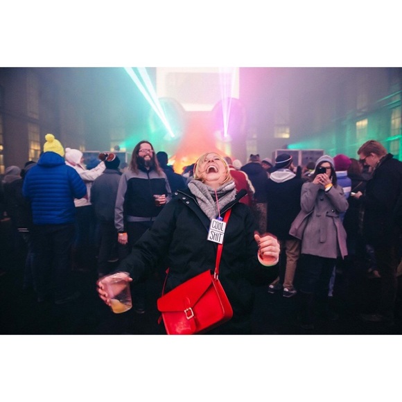 MEET THE POSHER - Picture 2 of 2