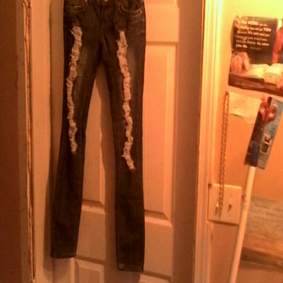 Almost famous skinny jeans sz. 0
