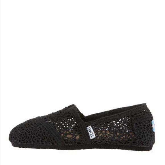 Neiman marcus toms shoes Product Features Canvas upper with TOMS toe-stitch, and elastic V for easy on and off2,,+ followers on Twitter.
