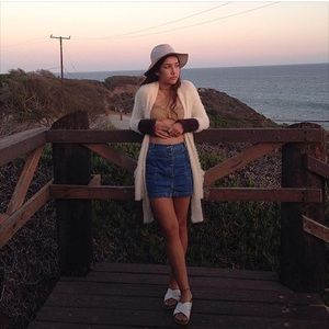 Meet your Posher, Mia