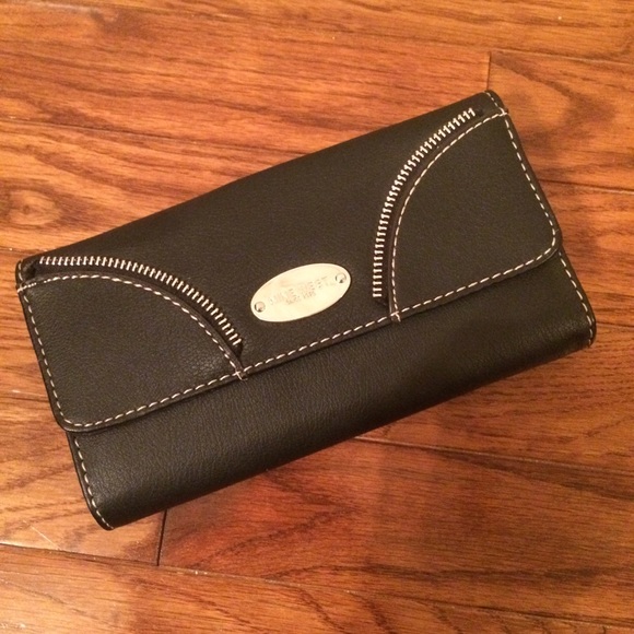 Nine West Clutch/Wallet
