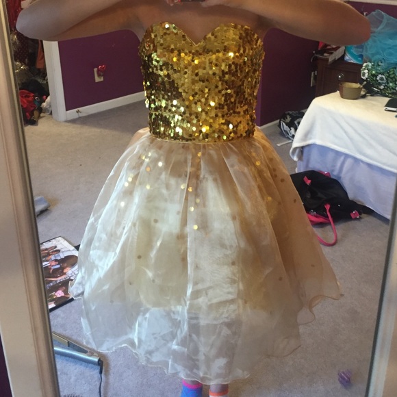 Gold homecoming/ prom dress