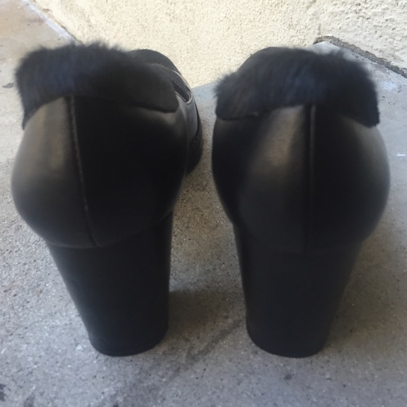 Shoes - Picture 2 of 4