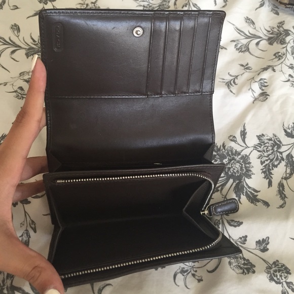 Coach wallet 👛👛 - Picture 3 of 3