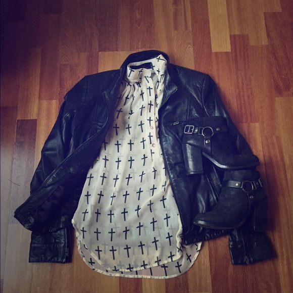 Cross Blouse