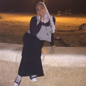 Meet your Posher, Aya