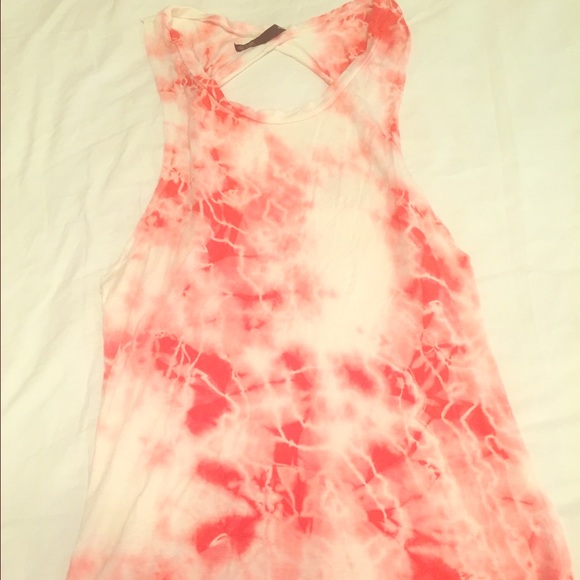Red tye dye open back tank