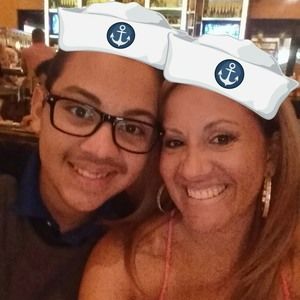 Meet your Posher, Yadira