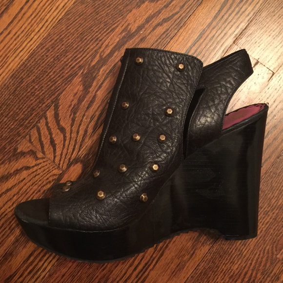 Juicy Wedges