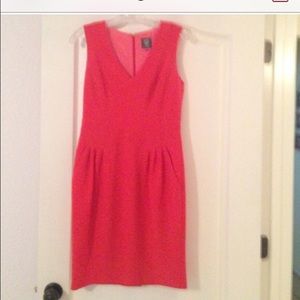 Vince Camuto v-neck Coral dress w/pockets