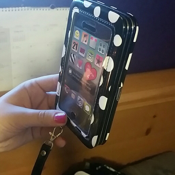 Phone clutch