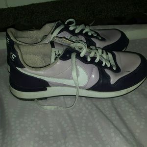 Nike tennis shoes