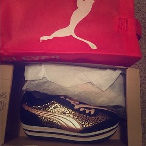 Rose gold puma shoes✨✨